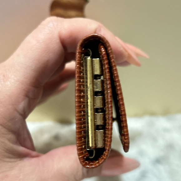 Louis Vuitton 4 Key Holder (Brown) - Picture 7 of 9
